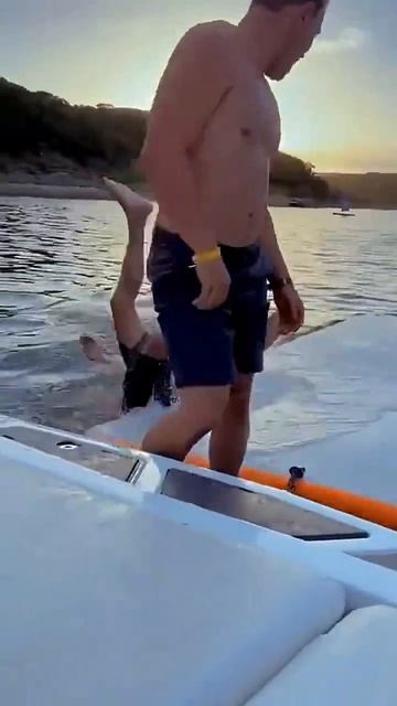 🤦♀️🤦♀️🤦♀️🤦♀️🤦♀️
подписывайтесь на перчик🌶🌶 тут всё для хорошего настроения☺☺☺#перчик #приколы #