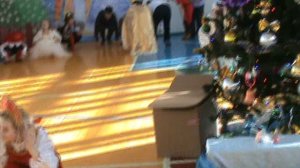 168)Ц ЁЛКА В ШКОЛЕ 1В