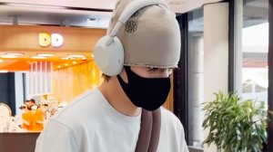 Тэхен вернулся в Корею(20.04.2026)