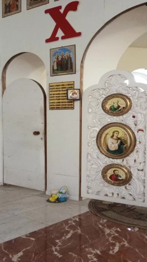 Божественная служба в храме Святой Троицы