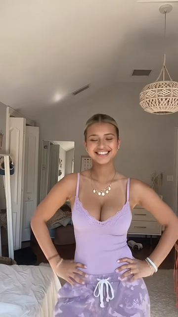 «Effortless Glow Up 💜 ｜ Простой образ, большая уверенность»