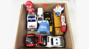 Мультики для детей. Машинки в коробке и громкий телефон. Веселые спуски по горке. Мультики малышам