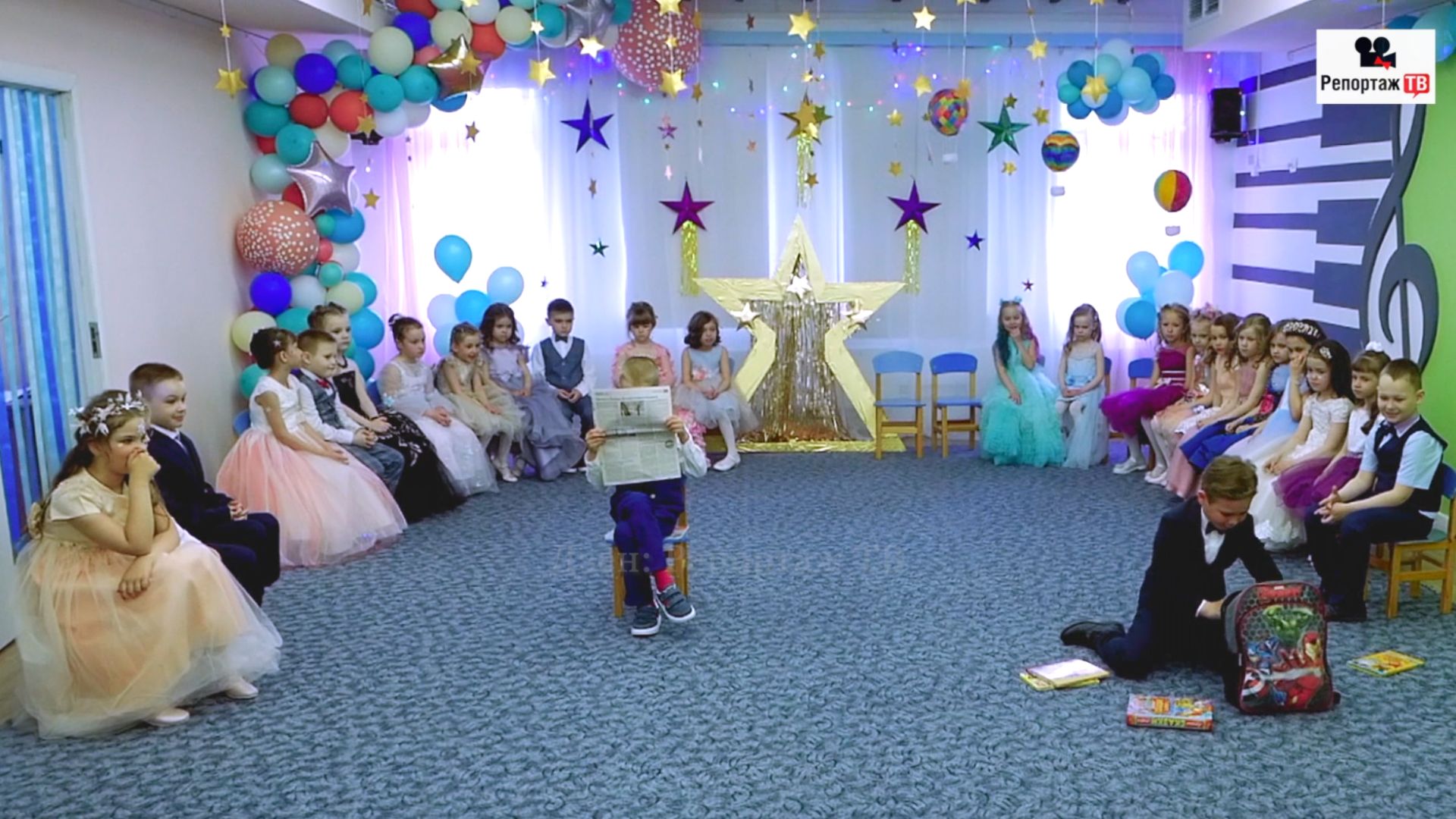 Юмористическая сценка на Выпускном утреннике - зал падает со стульев от смеха