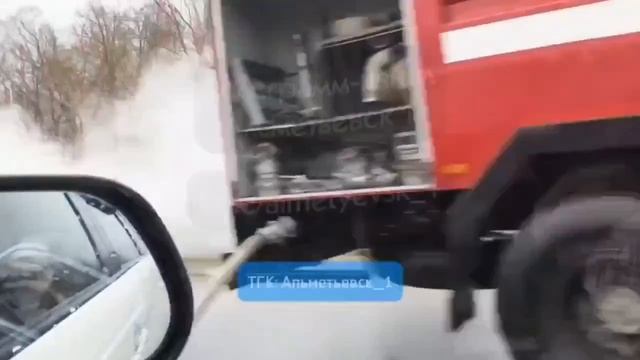 Пожарные потушили «ГАЗель», загоревшуюся на трассе под Бугульмой