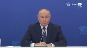 Мэр Черкесска с Владимиром Путиным в рамках муниципального форума «Малая родина – сила России»