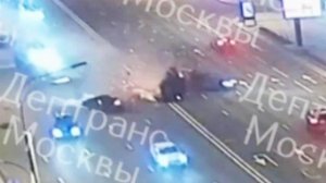 В Москве устанавливают обстоятельства ночного массового ДТП на Садовом кольце.