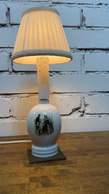 Винтажная фарфоровая лампа 20750