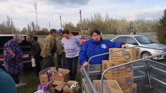 Добровольцы Гумкорпуса доставили гумпомощь жителям ДНР