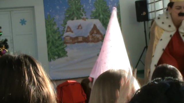 158)Ц ЁЛКА В ШКОЛЕ 1В