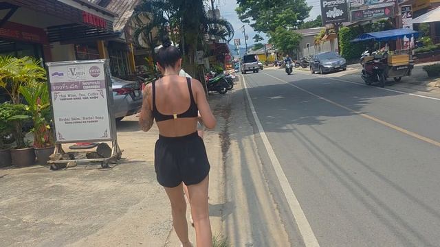 Остров Чанг дорога около пляжа Кай Бей