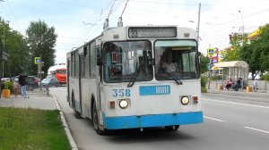 Троллейбус Екатеринбурга ЗиУ-682В [В00] борт. №358 маршрут 33 на остановке «Ворошиловская»