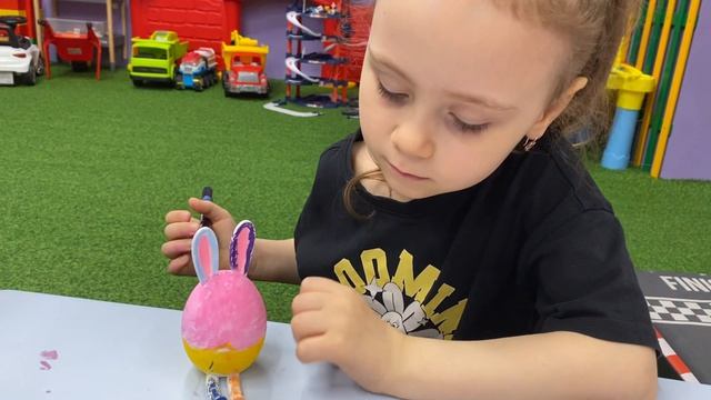 Мастер класс Раскрась свой Киндер Сюрприз в игровой комнате 2KIDS