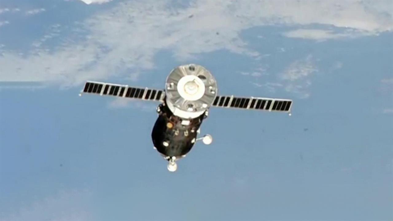 На МКС начался процесс ротации грузовых кораблей