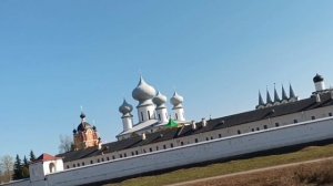 Апрель.