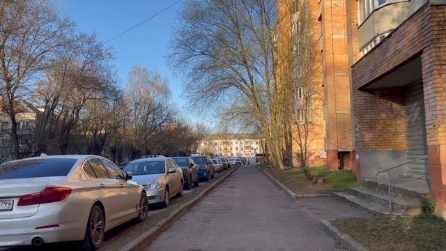 Прогулки весенним днем