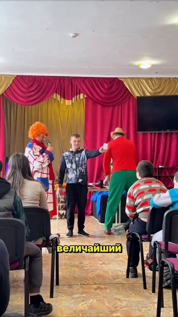 Всему есть цена. И я её тоже заплатил. На 4 спектакле голос так и не вернулся