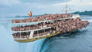 ЗА СЕКУНДУ ДО! ЭТИ СЛУЧАИ С КОРАБЛЯМИ И ЛОДКАМИ УДАЛОСЬ СНЯТЬ НА КАМЕРУ