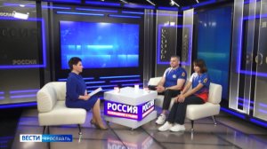 Вице-президент обл. фед. по водному поло Евгений Протасов и вратарь женской команды Мария Азарова