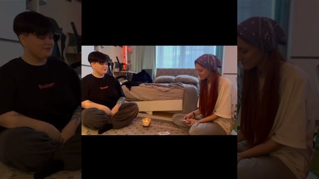 ПАРОДИЯ НА ГАДАЛКУ. ГАДАЛКА ГАЛЯ ДЕЛАЕТ РАСКЛАД НА ТАРО