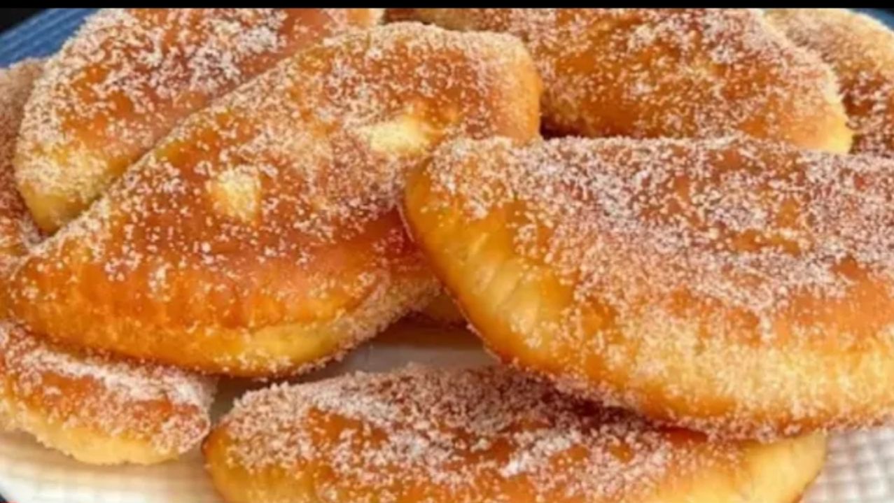 🍎 «Пирожки с яблоками как у бабушки — мягкие и ароматные!»