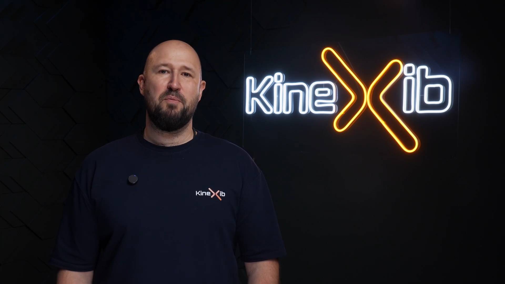 Тейпирование латеральной широкой мышцы бедра с KineXib: поддержка, активация и снятие боли