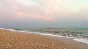 Море. Прибой. Шум волн. Рассвет. Утро на берегу Азовского моря.