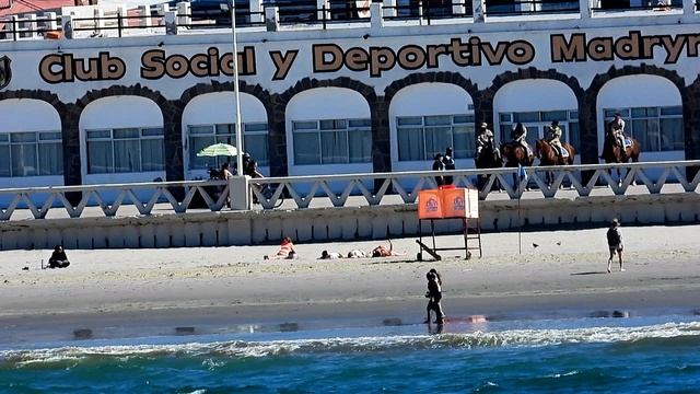 город Пуэрто - Мадрин Аргентина