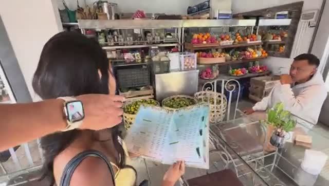 Беженец🇮🇩Бали. СКОРО УЛЕТАТЬ КАКИЕ БРАТЬ БИЛЕТЫ! ОШТРАФОВАЛИ! ХОЧУ ВЫЖИГАТЬ! Г0ВН0ФРЕШ В ДЖУС КАФЕ