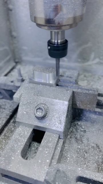 Фольксваген Транспортер Т5 Т6 замена ✅трубок заднего контура кондиционера на шланги Volkswagen T5 T6