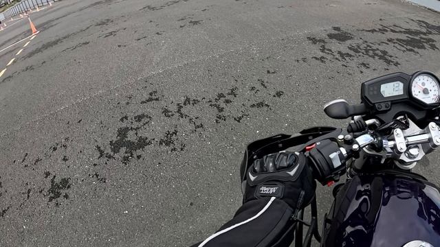 КАТАЕМ ПО УЧЕБНОЙ ПЛОЩАДКЕ НА МОТОЦИКЛЕ САРАТОВ | AVGMOTO | СКОРО ЭКЗАМЕН ГИБДД