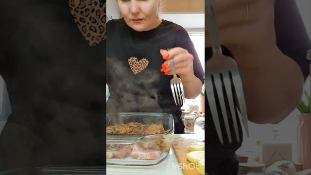 Мясо с картошкой и грибами в духовке