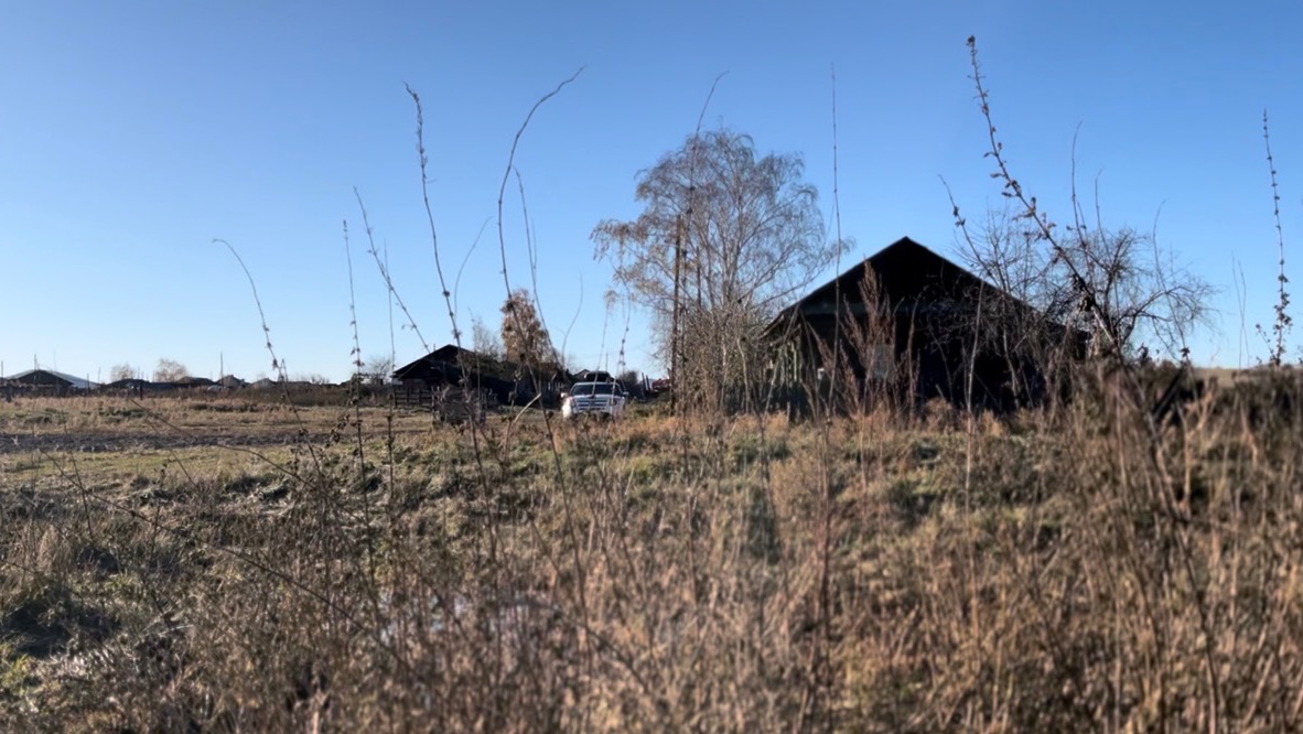 Деревенька моя/ Утепляем окна в деревенском доме/ Наводим порядок.
