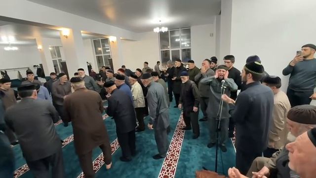 Зикр Кизилюрте, открытые мечети им. Алимханова Джунайда