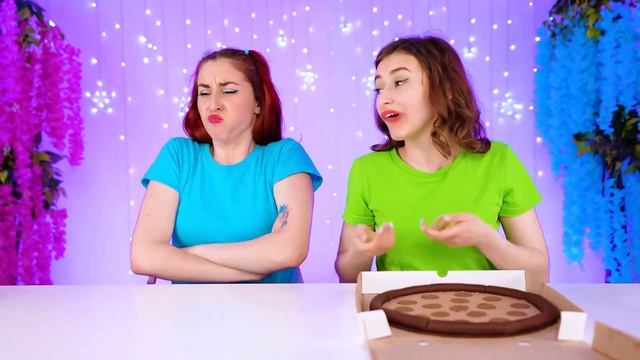 24 Часа Едим Еду Одного Цвета Челлендж от Candy DO