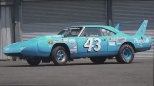 Plymouth Superbird 1970 за что коллекционеры дают 3 миллиона долларов