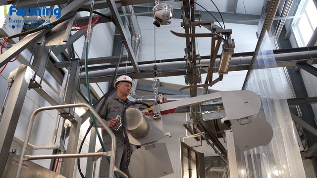 Пневмо платформа для распила на полутуши. Пила для распиловки на полутуши. Пневмо раздвижка ног.