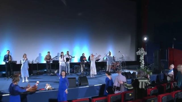 Превыше силы, превыше царств - христианская песня