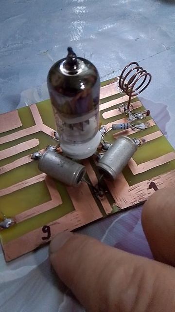 монтаж фм приемника на радиолампе 6н3п.