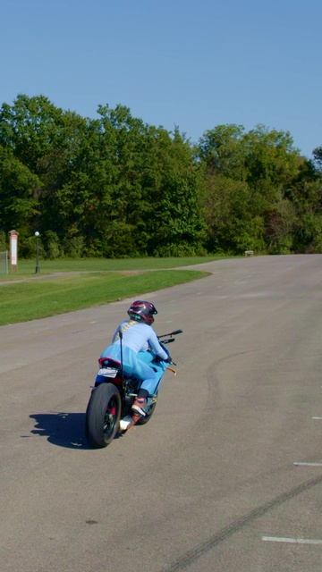 Катя Алмаз мото девушка на Дукати Ламборгини