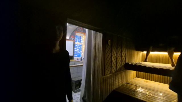 Однажды в Сыромятинской бане Дюжина