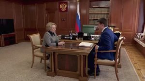 Председатель Совета Федерации В.Матвиенко с губернатором Красноярского края М.Котюковым, 21 апреля