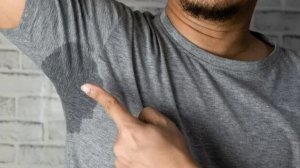 Как избавиться от потливости на целый день, необычно!