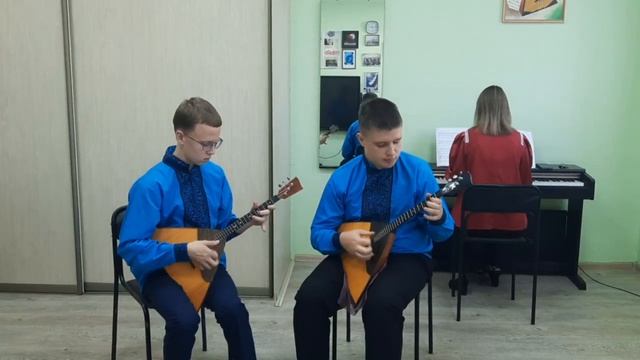 Дуэт _Два Романа_ В. Конов Вариации на тему русской народной песни_ _Возле речки, возле моста_