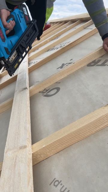 #крышаминск #кровляподключ#керамика #фальц #забудова #крыша #кровля #стройкаиремонт#стройкаминск