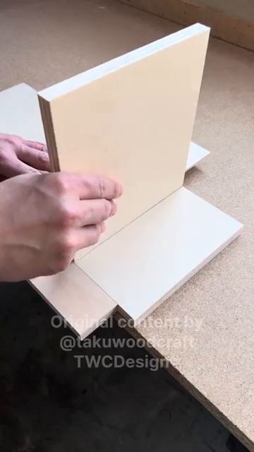 Направляющая для фрезера простой вариант.