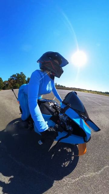 Катя Алмаз мото девушка на Дукати Ламборгини