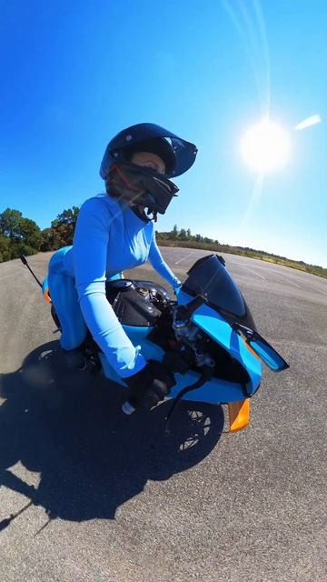 Катя Алмаз мото девушка на Дукати Ламборгини