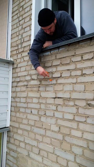 как установить кондиционер своими руками под окно #монтажкондиционера #нск #сплитсистема