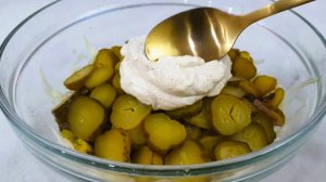 Я влюбилась в этот салат! Вкусный салат с капустой и огурцами! Все кто пробуют, просят еще