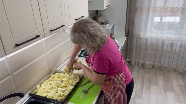 Готовлю курники// картофель с курицей в духовке// 💁🌹